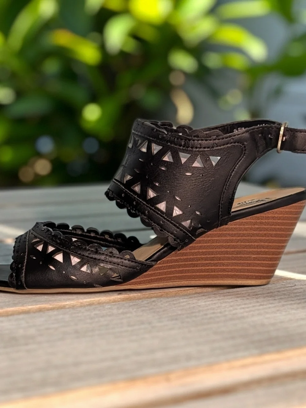 XOXOXO Black Laser-Cut Scalloped Wedge Sandals Size 9.5